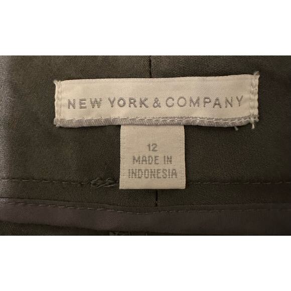 New York & Company Womens Cropped Pants Size 12 (32x23) Dark Gray Straight Leg - Picture 6 of 12